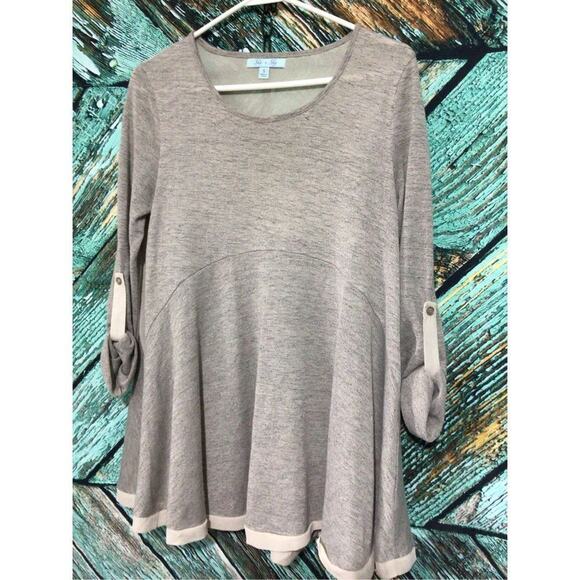 She + Sky Tunic Top Knit Top with Semi Sheer Back Panel Size Small Gray / Beige - Picture 9 of 12